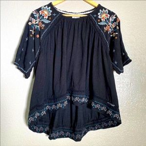Women’s Large * Black Blouse * NWT